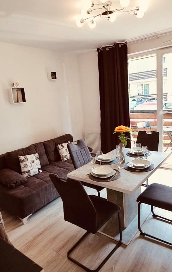 Apartament Comfort Primaverii Rîşnov Exterior foto
